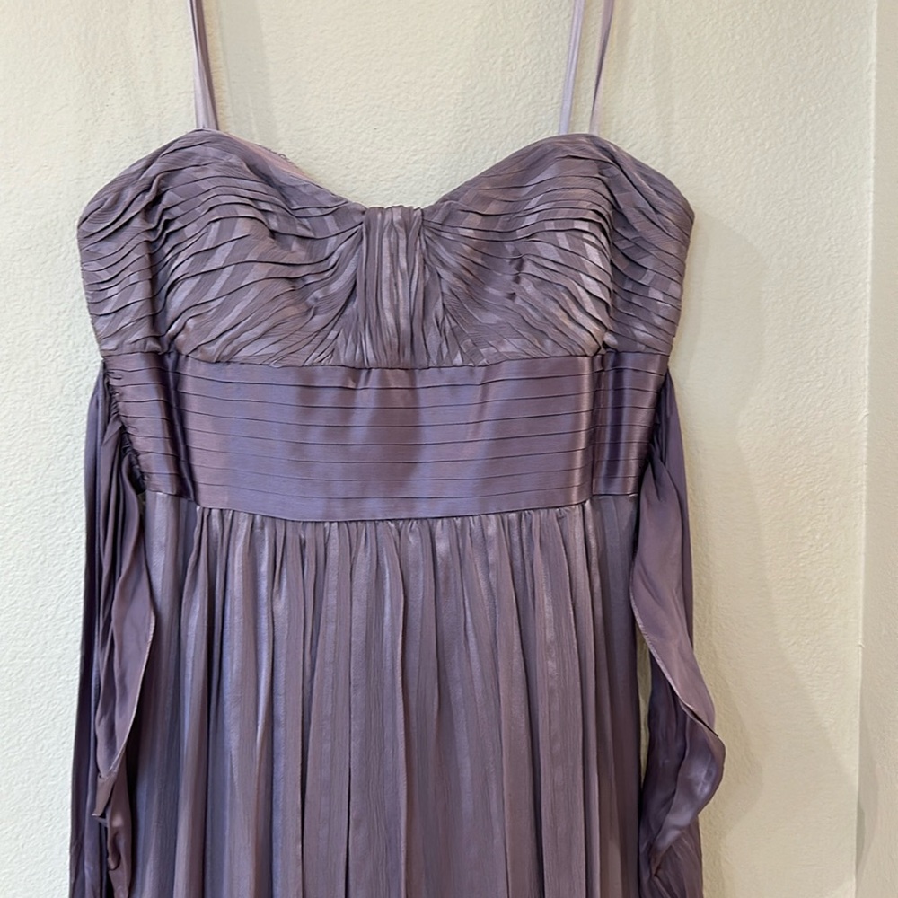 BCBGMAXAZRIA long dress with sweetheart neckline size 6